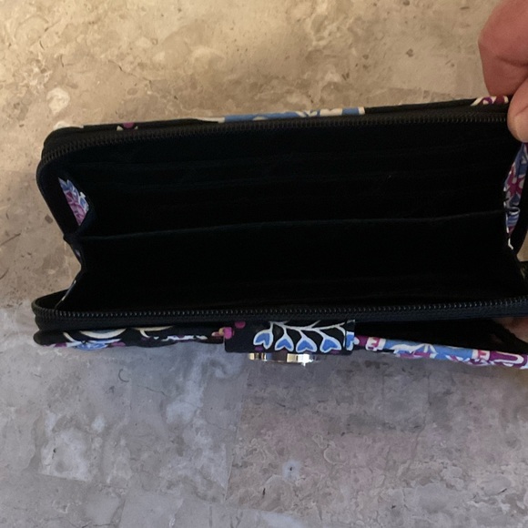 VERA BRADLEY Women's Clutch Wallet - Picture 4 of 5